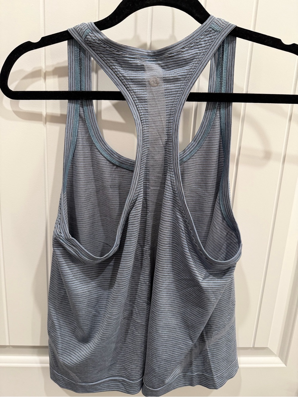 Lululemon Swiftly Tech Blue Striped Racerback Tank - Picture 2 of 3
